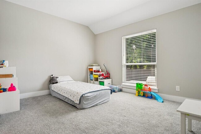 Building Photo - 16601 Malaga Hills Dr