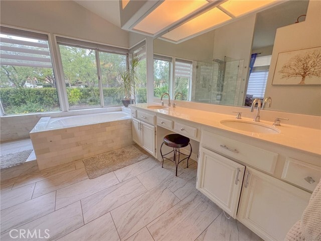 Building Photo - 31785 Vía Del Viento