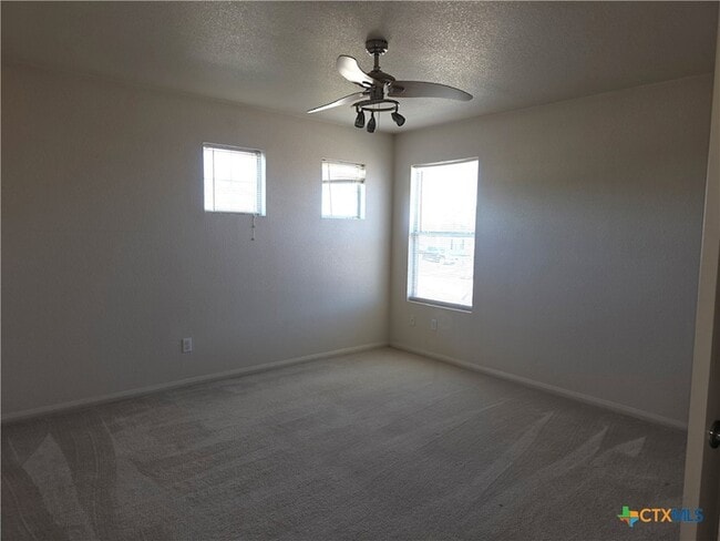 Building Photo - 3403 Bull Run Dr