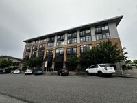 Building Photo - Best Unit in the Drake building!
