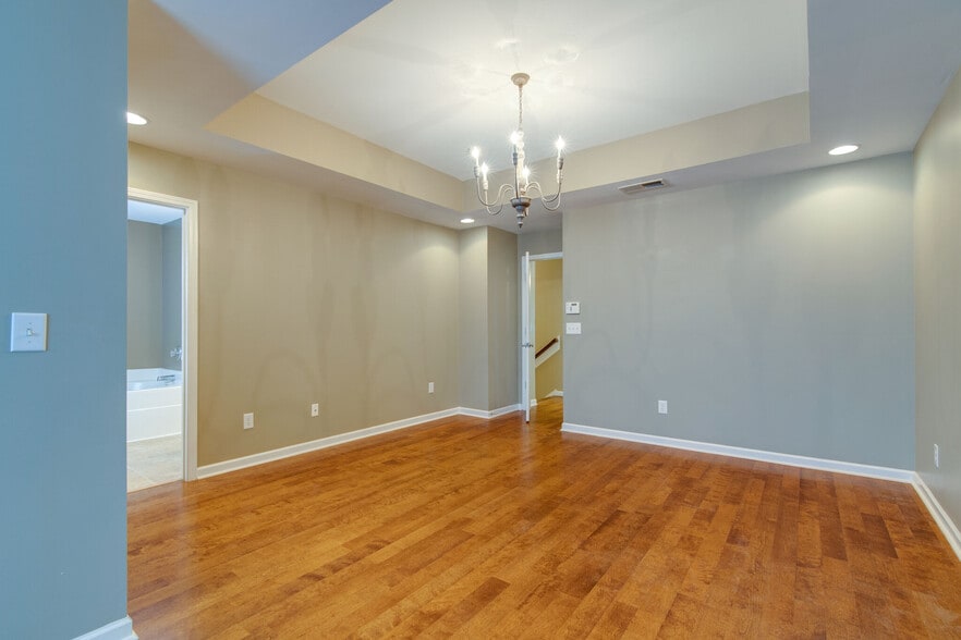 Building Photo - 7802 Kemberton Dr W