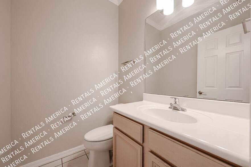 Building Photo - 14605 W Verde Ln