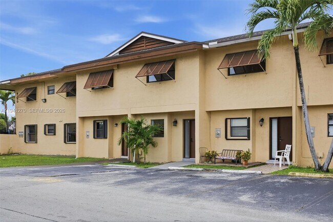 Building Photo - 6850 NW 173rd Dr