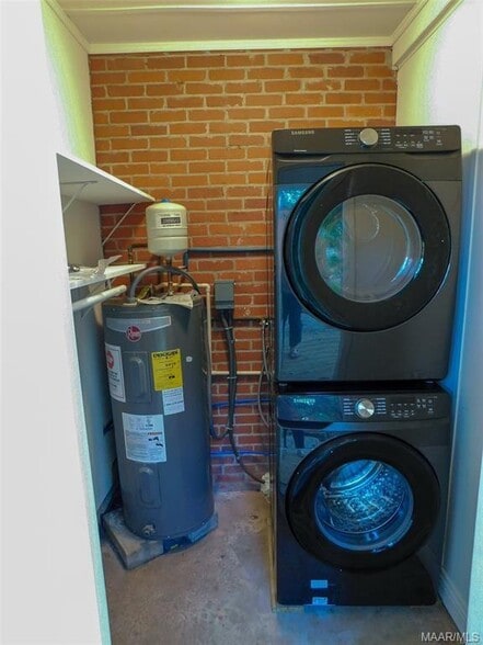 Building Photo - 3547 N Wareingwood Dr