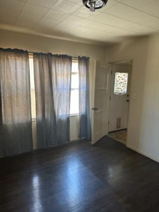 Building Photo - Lakewood 3 Bedroom 1 Bath home for lease!