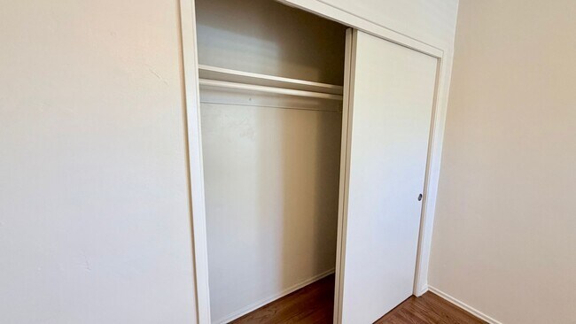 Building Photo - Spacious 3 Bed 2 Bath Home in Sunset Cliffs with Detached Garage & Private Backyard