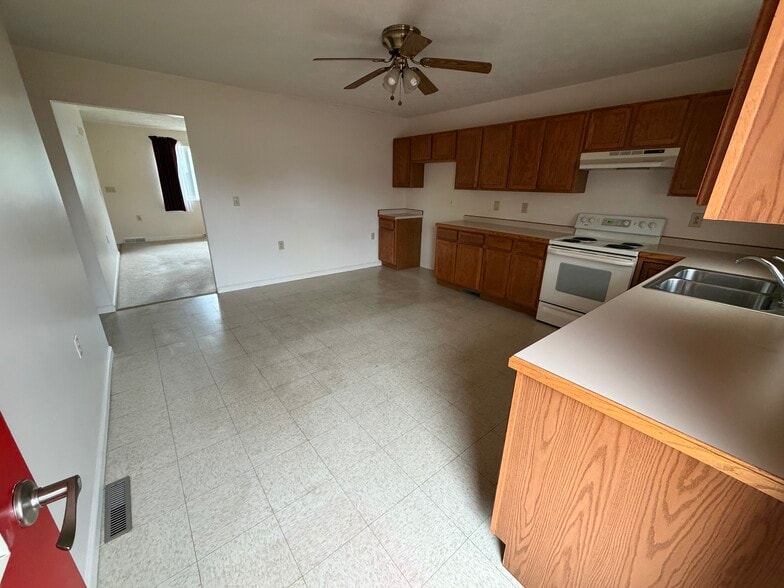 Building Photo - 1250 Galavotti Pl