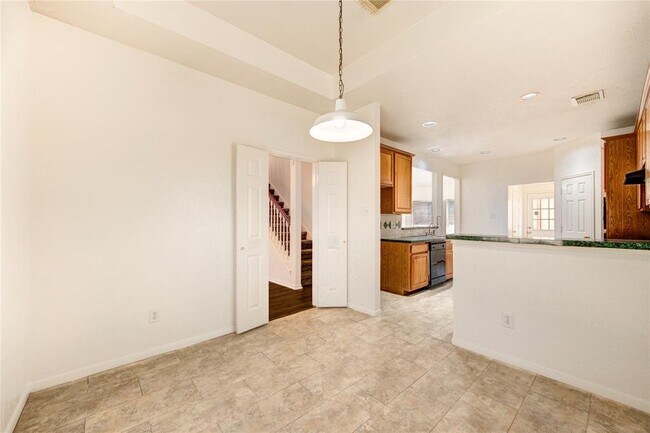 Building Photo - 15206 Garett Green Cir