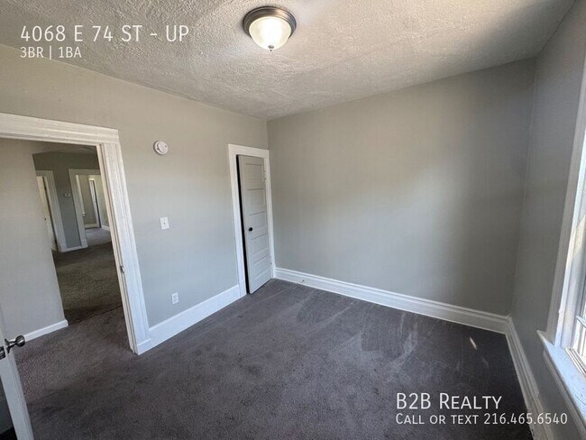 Building Photo - 4068 E 74th St