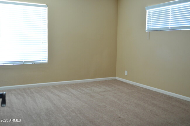 Building Photo - 8316 E Wilshire Dr
