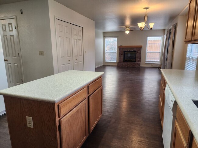 Building Photo - Beautiful Northwest Reno Home!