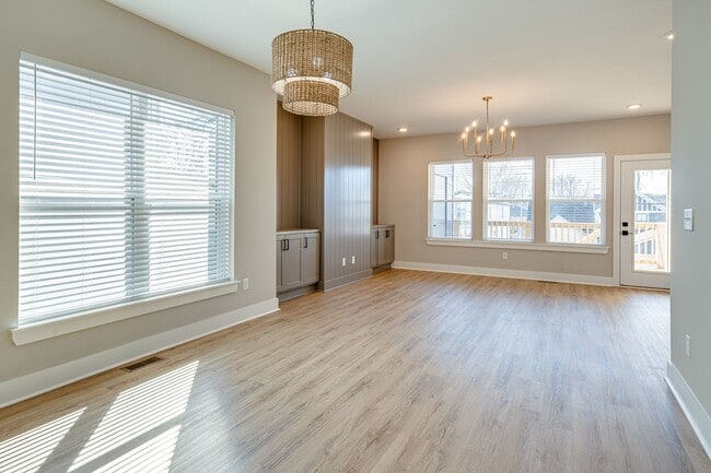 Building Photo - 4 Bedroom Rental in The Nations!