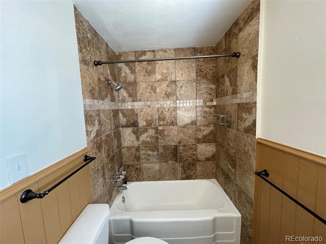 Building Photo - 1600 Winona Ct