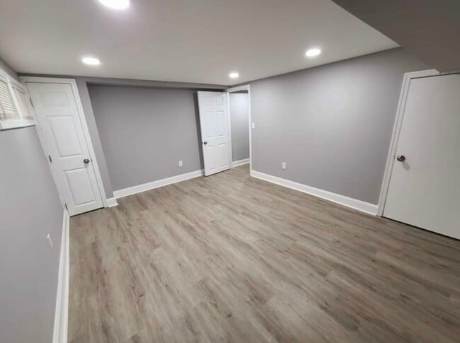 Building Photo - 3 Bedroom Townhouse located in Frankford-Baltimore city