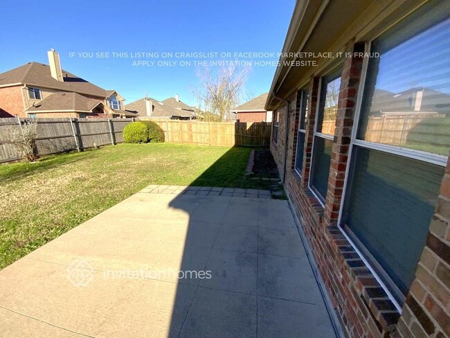 Building Photo - 711 San Antonio Trail