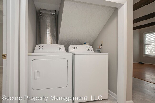 Building Photo - 2 br, 2 bath House - 5419 Hickory Park Dr