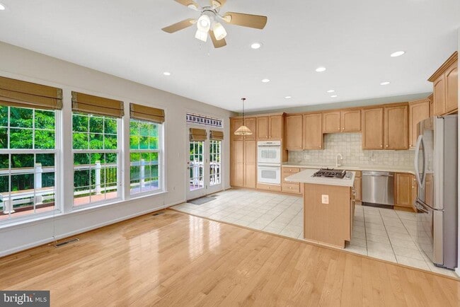 Building Photo - 2451 Silk Ct
