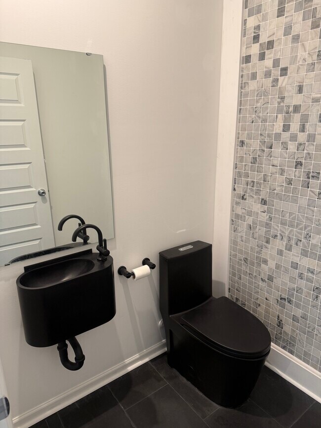 Building Photo - 13359 Vickery Rdg Dr