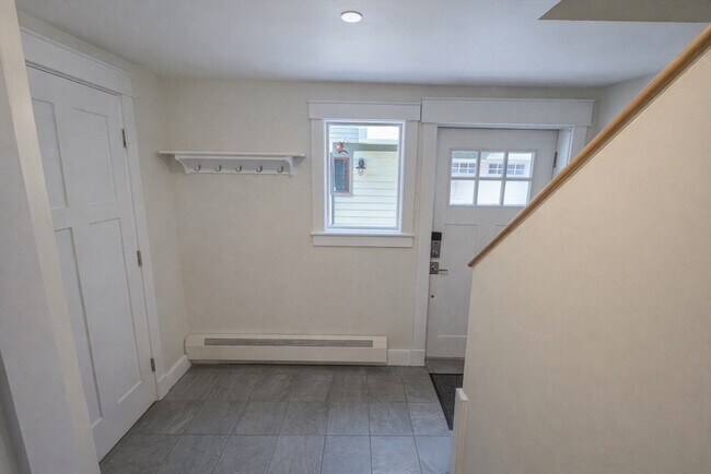 Building Photo - 27 Marcella St