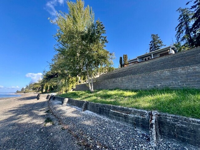 Building Photo - PENDING APPLICATION; Beachfront Cabin on H...