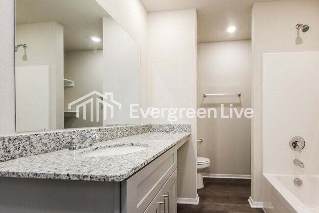 Building Photo - 6613 NW Kathleen St