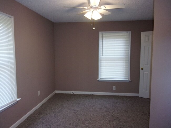 Building Photo - 2 Bedroom 1 Bath Home with Additional Room in Downtown Rock Hill