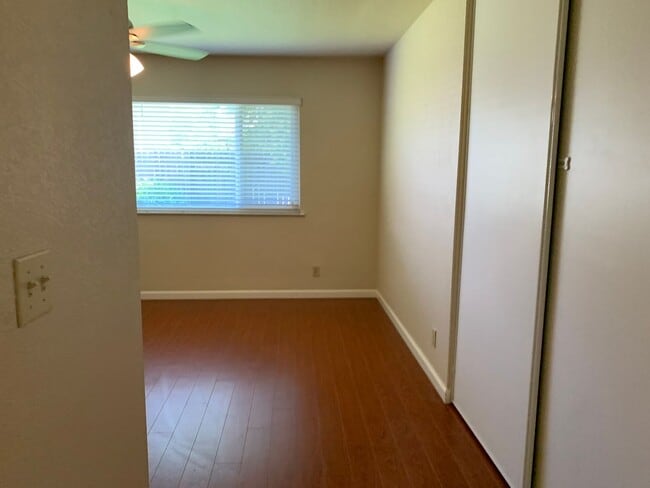 Building Photo - Adorable well maintained 3 bedroom 2 bath ...