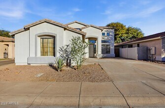 Building Photo - 220 W Beechnut Pl