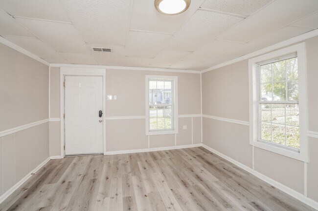 Building Photo - 820 Penn St