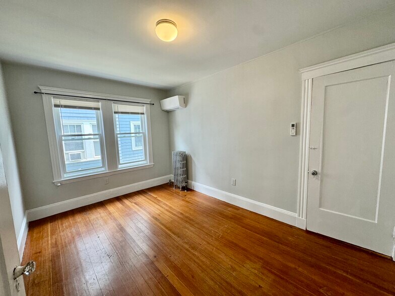 Building Photo - 28 Boulevard Ter