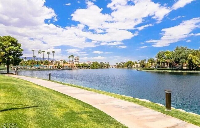 Building Photo - 2460 Monarch Bay Dr