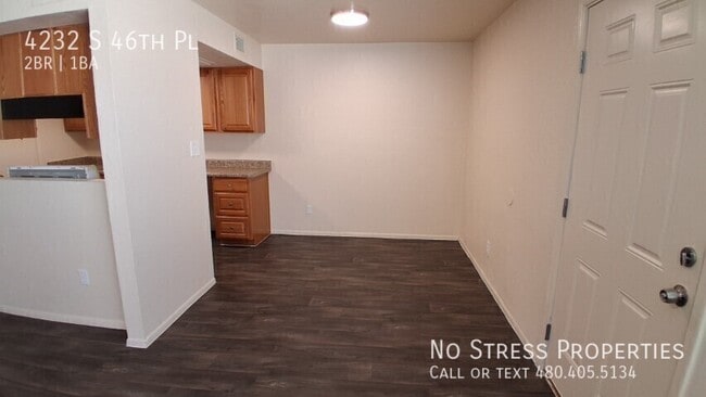 Building Photo - 4232 S 46th Pl