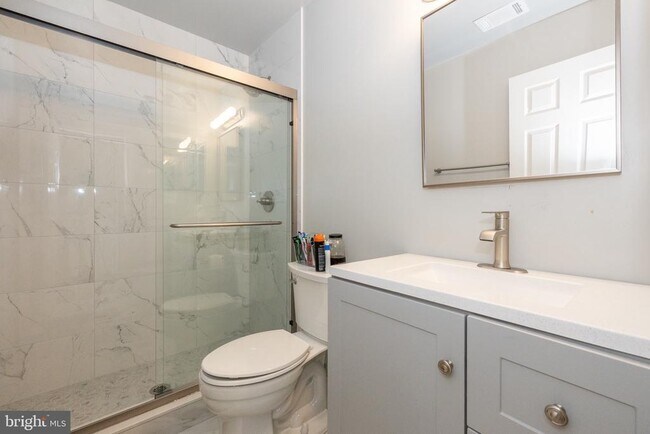 Building Photo - 2456 Covered Wagon Ct
