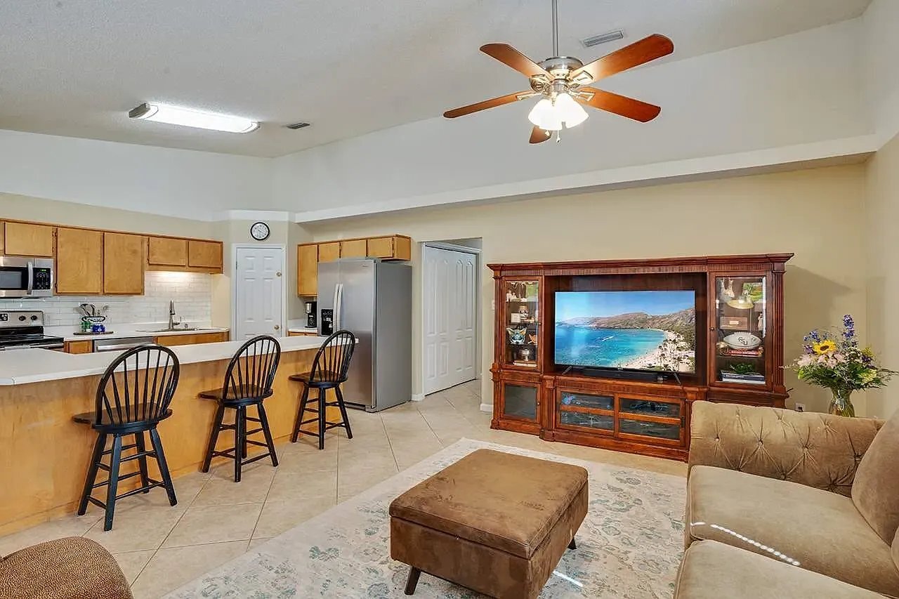 Building Photo - 3498 Chatelaine Ct