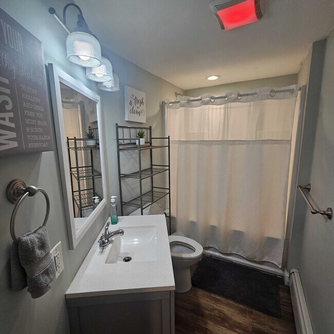 Building Photo - 20 Hawkins St