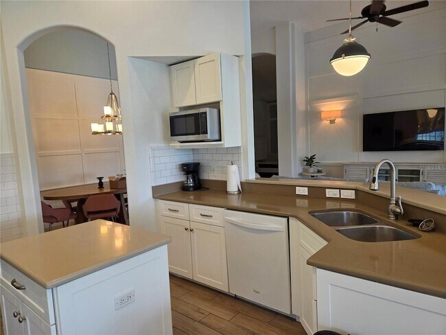Building Photo - 6339 Rookery Cir