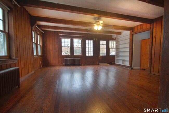 Building Photo - 21b Hoydens Hill Rd