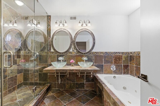 Building Photo - 4345 Canoga Ave