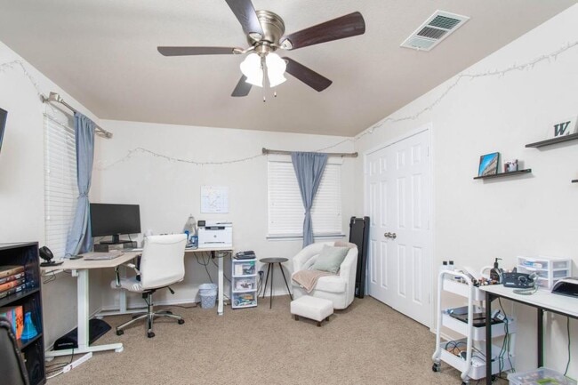 Building Photo - 10004 Birch Tree Dr