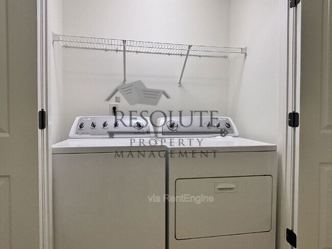 Building Photo - 6110 San Marcos Way