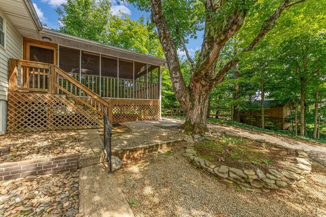 Building Photo - 9528 Gulf Park Dr