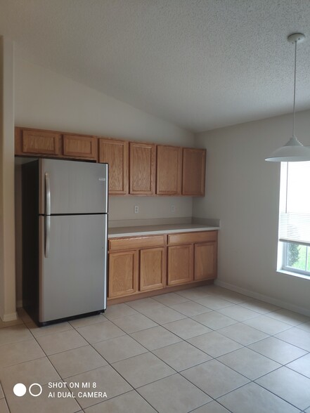 Building Photo - 18 Puritan Ln