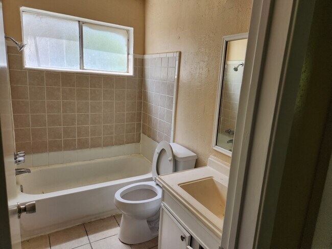 Building Photo - 10534 Westedge Dr