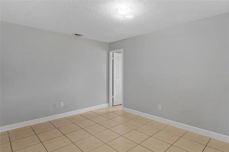 Building Photo - 5846 Willow Leaf Ct