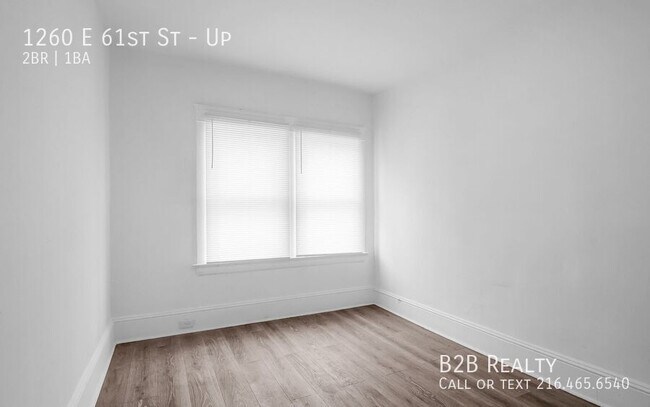 Building Photo - 1260 E 61st St