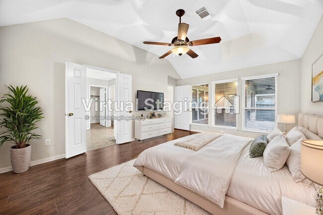 Building Photo - 18631 Cypress Lake Village Dr