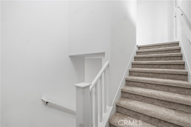 Building Photo - 208 Yerba