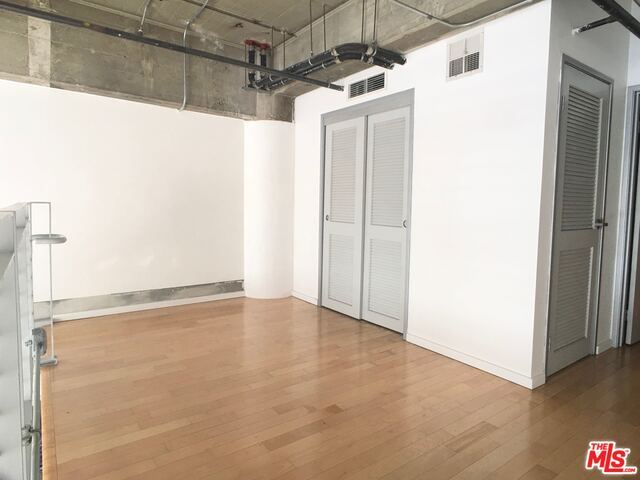 Building Photo - 1130 Flower St