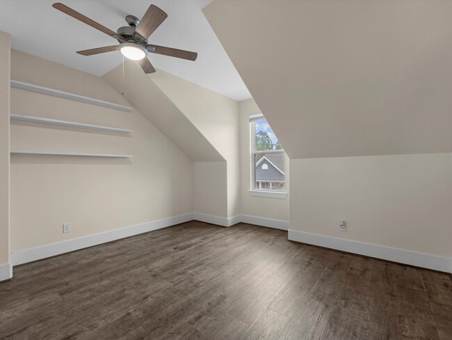 Building Photo - 55 Red Harper Dr