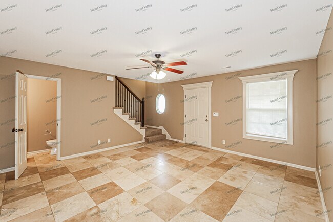 Building Photo - 517 SW 15 St